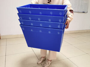 postal-totes-corrugated-plastic-tote