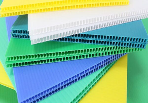 Regular corrugated plastic sheet - Image 3