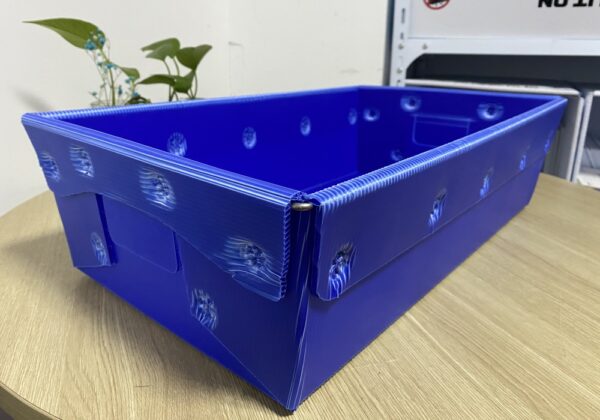 Custom corrugated plastic totes - Image 4